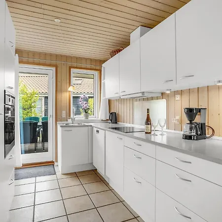 Cozy Home In Vaeggerlose With Wifi * Bøtø By