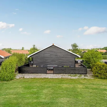 Holiday home Amazing In Vaeggerlose With Wifi