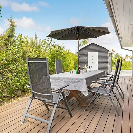 Amazing In Vaeggerlose With Wifi Holiday home